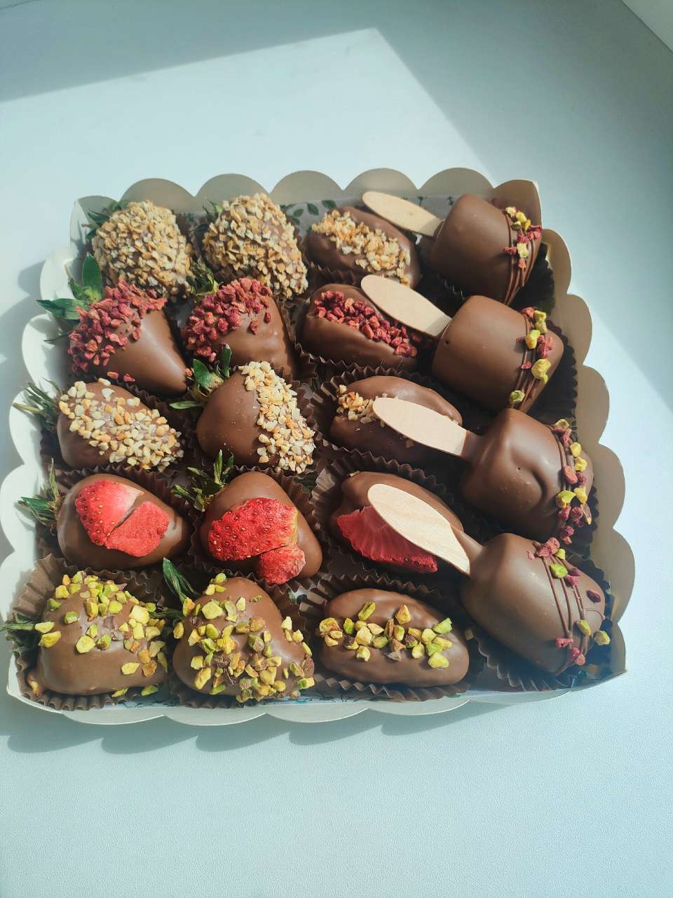 Клубника в шоколаде крупный план